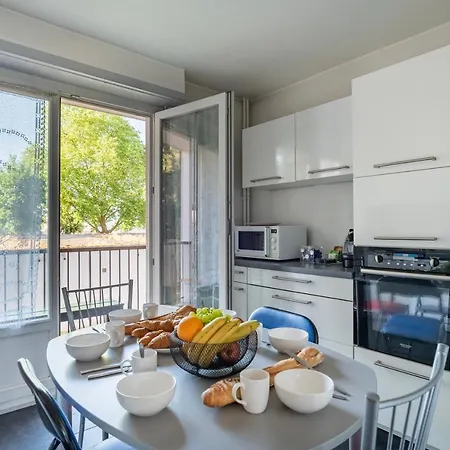 Le Grand Elsau - Wifi - Parking Gratuit - 15 Min Centre Apartment